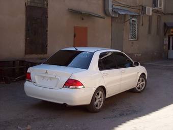 2003 Mitsubishi Lancer Pictures