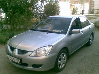 2003 Mitsubishi Lancer Photos