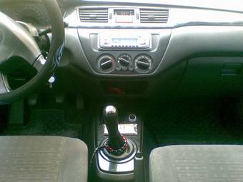 2003 Mitsubishi Lancer Photos