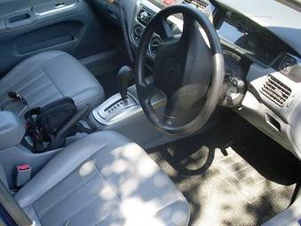 2003 Mitsubishi Lancer Photos