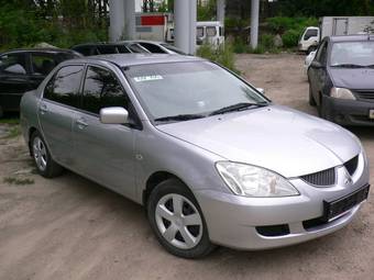 2003 Mitsubishi Lancer Pictures