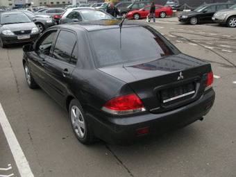 2003 Mitsubishi Lancer Pictures