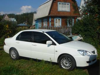 2003 Mitsubishi Lancer Photos