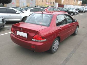 2003 Mitsubishi Lancer Photos