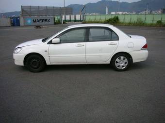 2003 Mitsubishi Lancer Photos