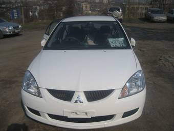 2003 Mitsubishi Lancer Photos