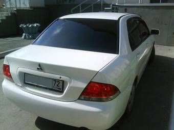 2003 Mitsubishi Lancer Photos