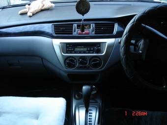 2003 Mitsubishi Lancer Photos