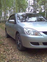 2003 Mitsubishi Lancer Photos