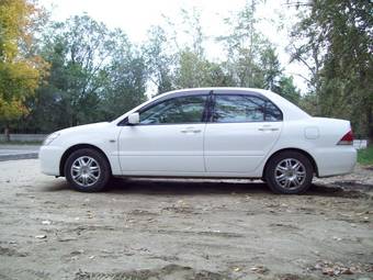 2003 Mitsubishi Lancer Pictures