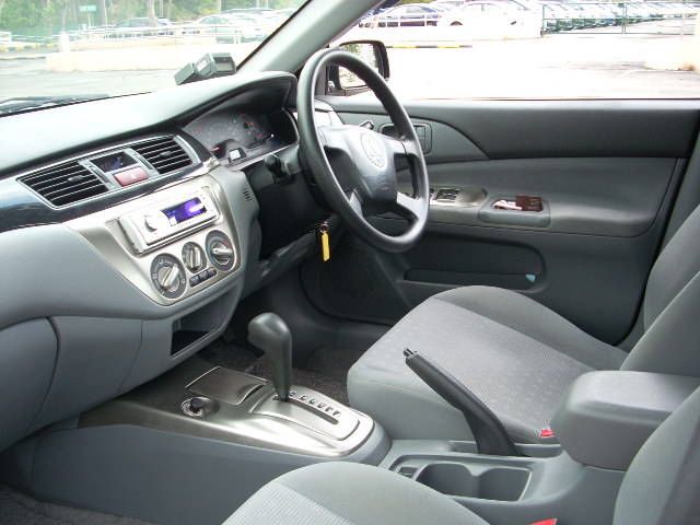 2004 Mitsubishi Lancer