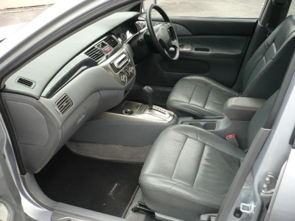 2004 Mitsubishi Lancer