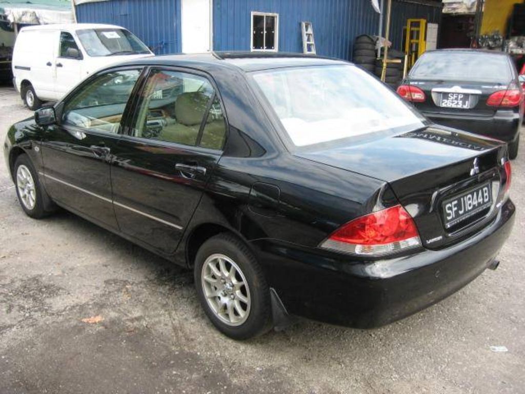 2004 Mitsubishi Lancer