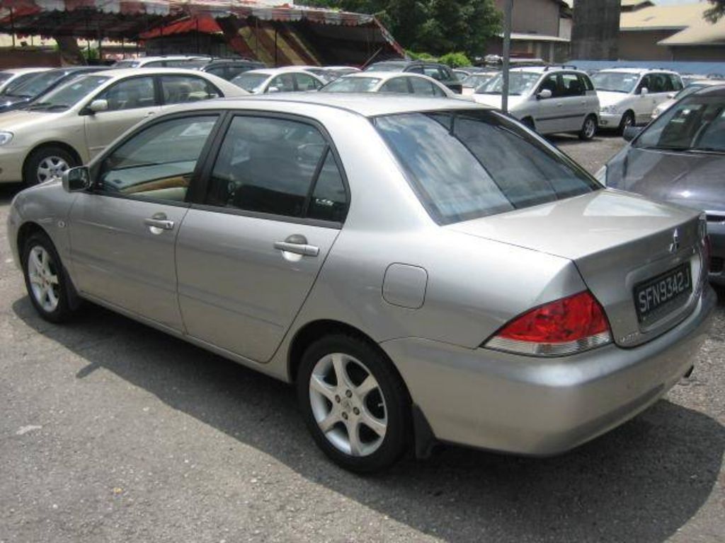 2004 Mitsubishi Lancer