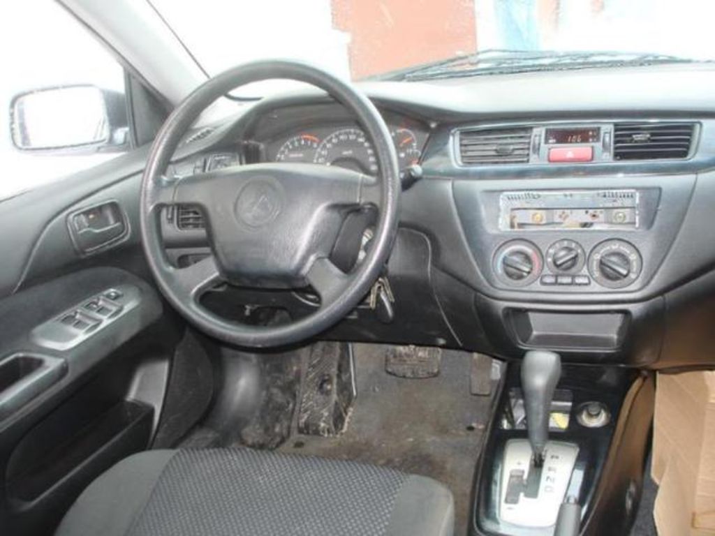 2004 Mitsubishi Lancer