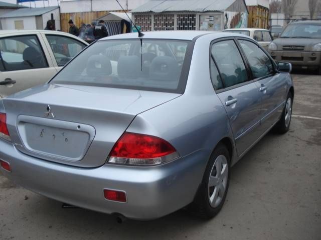 2004 Mitsubishi Lancer