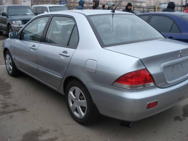 2004 Mitsubishi Lancer