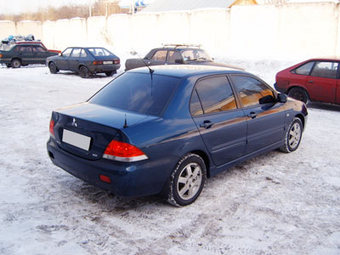 2004 Mitsubishi Lancer Images