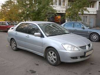 2004 Mitsubishi Lancer Images