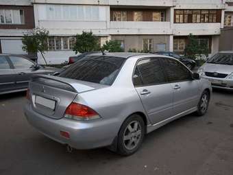 2004 Mitsubishi Lancer Pics