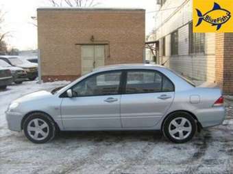 2004 Mitsubishi Lancer Pictures