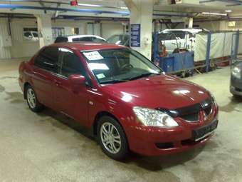 2004 Mitsubishi Lancer Photos