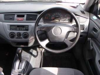 2004 Mitsubishi Lancer Photos