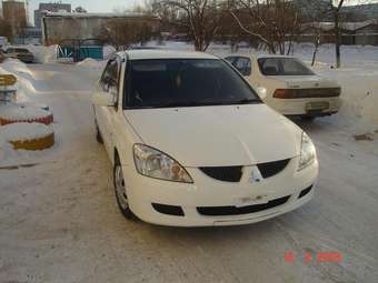 2004 Mitsubishi Lancer Pictures