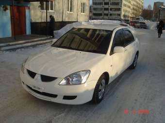 2004 Mitsubishi Lancer Photos