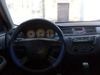 2004 Mitsubishi Lancer Images