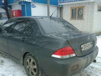 2004 Mitsubishi Lancer Pictures