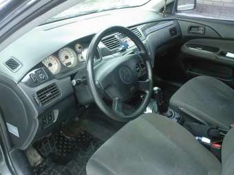 2004 Mitsubishi Lancer Pictures