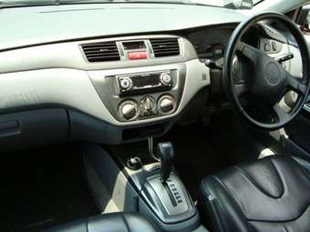 2004 Mitsubishi Lancer Wallpapers