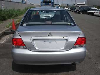 2004 Mitsubishi Lancer Photos