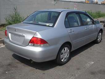 2004 Mitsubishi Lancer Pictures