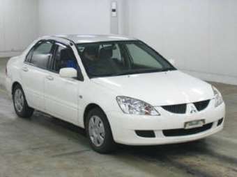 2004 Mitsubishi Lancer Photos