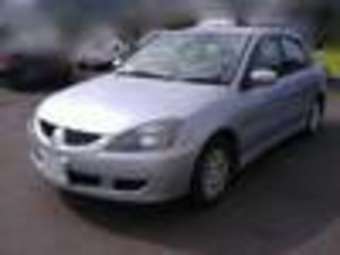 2004 Mitsubishi Lancer Pictures