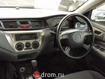 2004 Mitsubishi Lancer Pictures