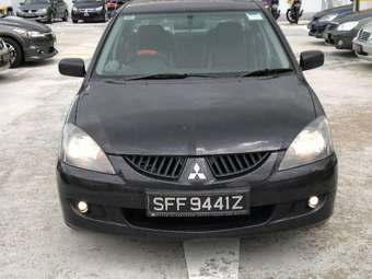 2004 Mitsubishi Lancer Pictures