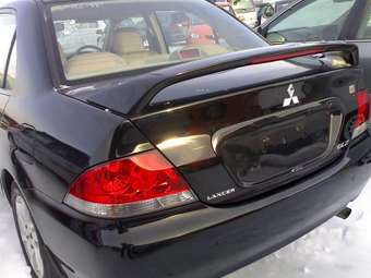 2004 Mitsubishi Lancer Pictures