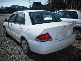 2004 Mitsubishi Lancer Pictures