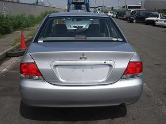 2004 Mitsubishi Lancer Pics