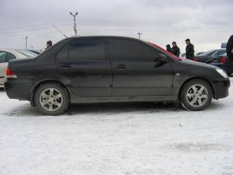 2004 Mitsubishi Lancer Pics