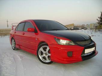 2004 Mitsubishi Lancer Pictures