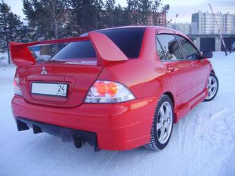 2004 Mitsubishi Lancer Photos