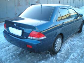 2004 Mitsubishi Lancer Pictures