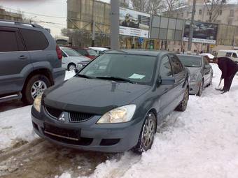 2004 Mitsubishi Lancer Photos