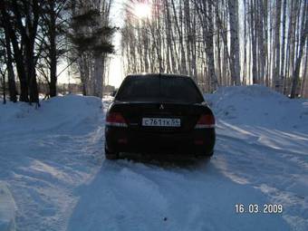 2004 Mitsubishi Lancer Photos