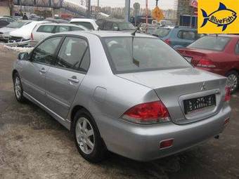 2004 Mitsubishi Lancer Photos