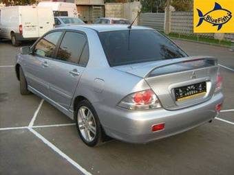2004 Mitsubishi Lancer Pictures